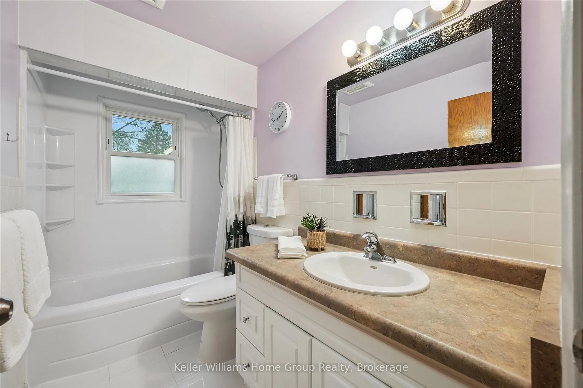 Photo 11 of 44 Meyer Drive, Guelph, St. George's — HOMEH