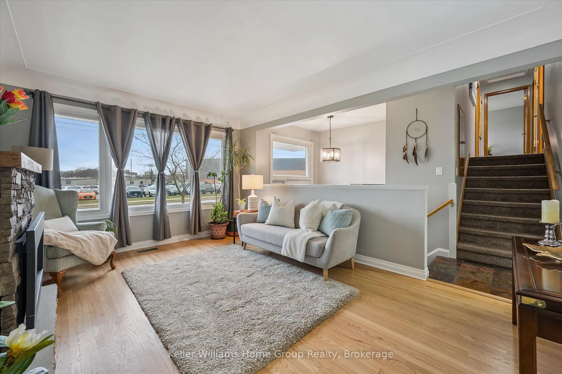 Photo 17 of 44 Meyer Drive, Guelph, St. George's — HOMEH