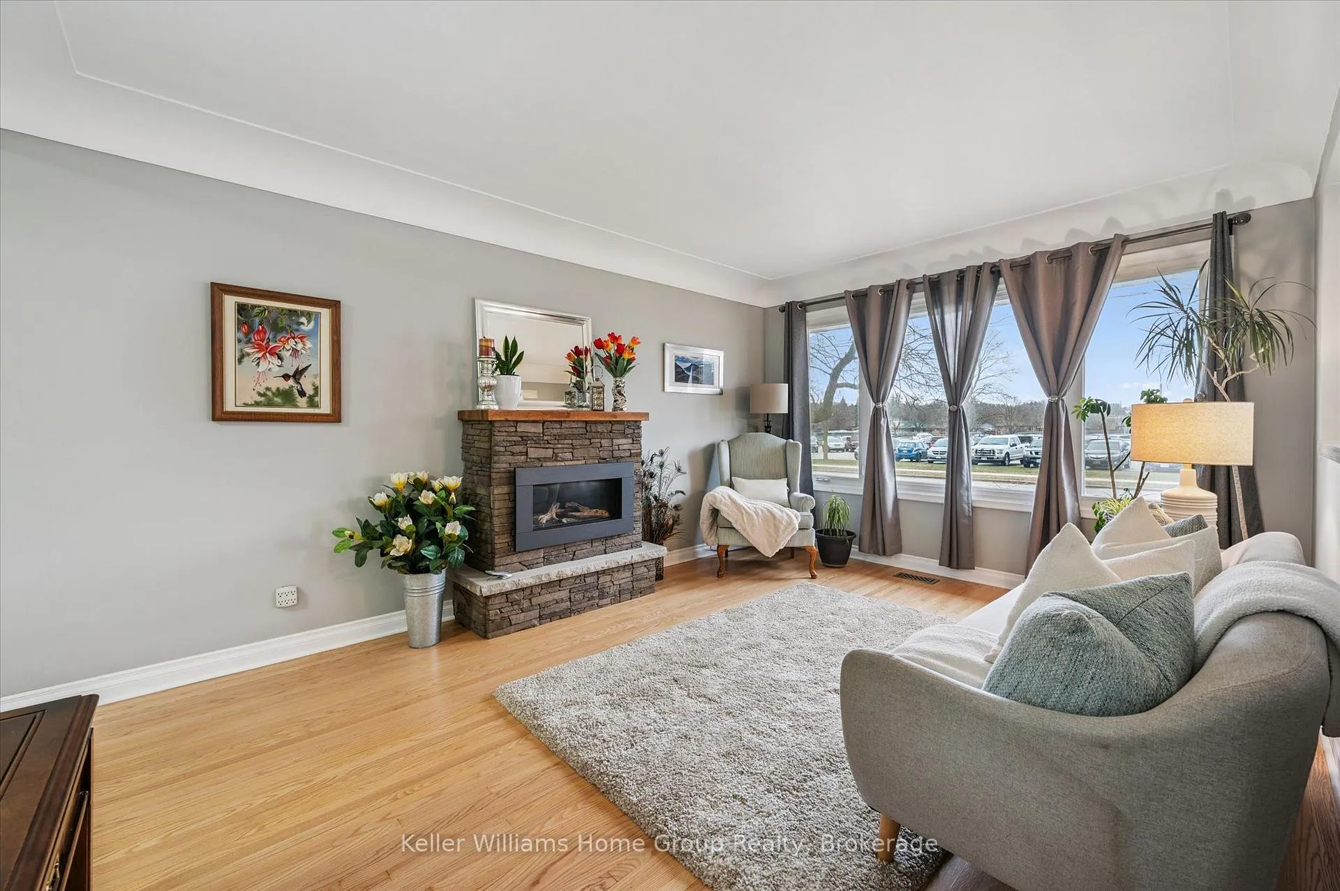Photo 18 of 44 Meyer Drive, Guelph, St. George's — HOMEH