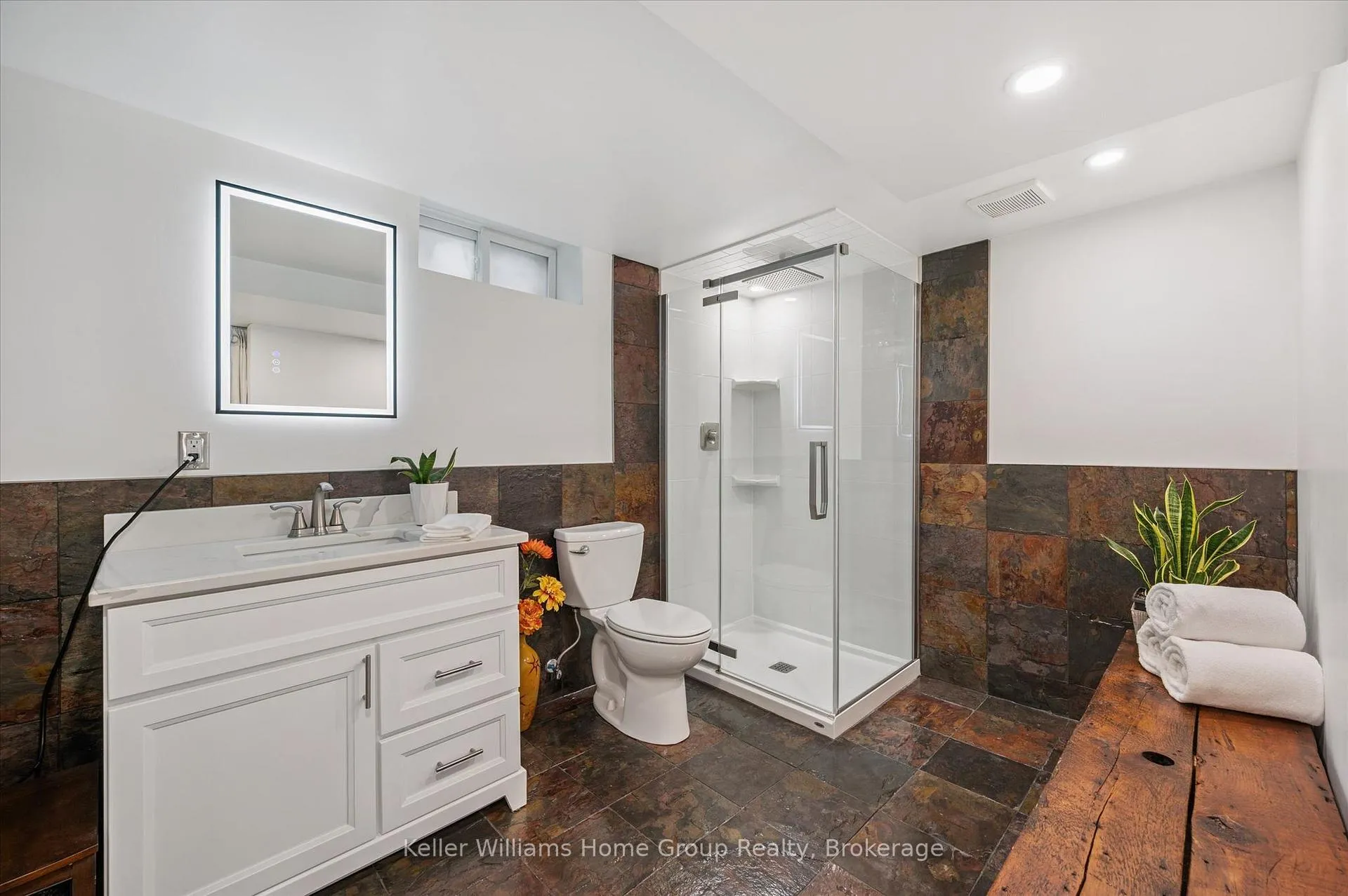 Photo 24 of 44 Meyer Drive, Guelph, St. George's — HOMEH