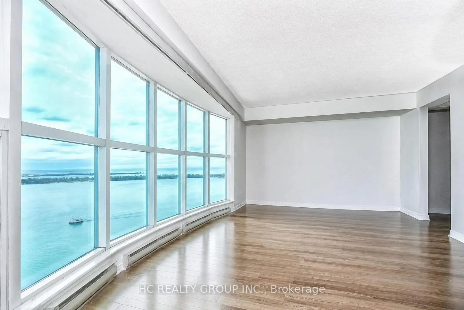 Front of Unit 3902, 99 Harbour Square