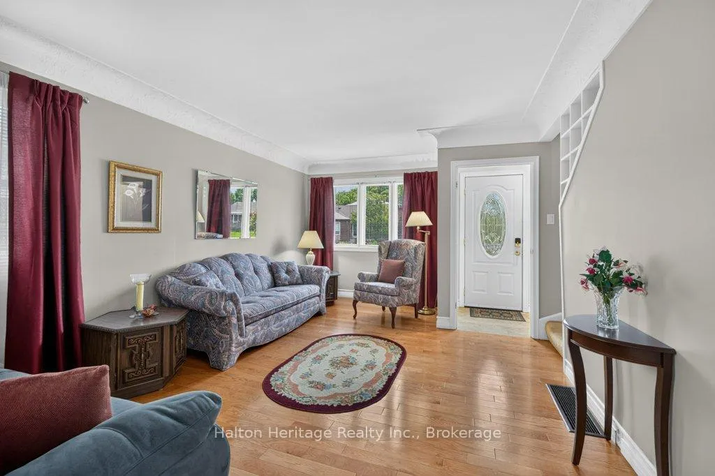Photo 6 of 476 East 37th Street, Hamilton, Macassa — HOMEH