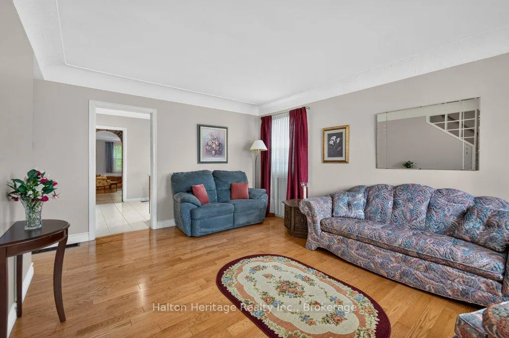 Photo 8 of 476 East 37th Street, Hamilton, Macassa — HOMEH