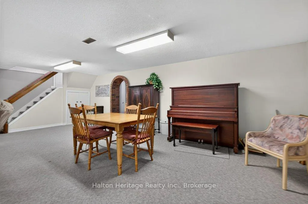 Photo 33 of 476 East 37th Street, Hamilton, Macassa — HOMEH