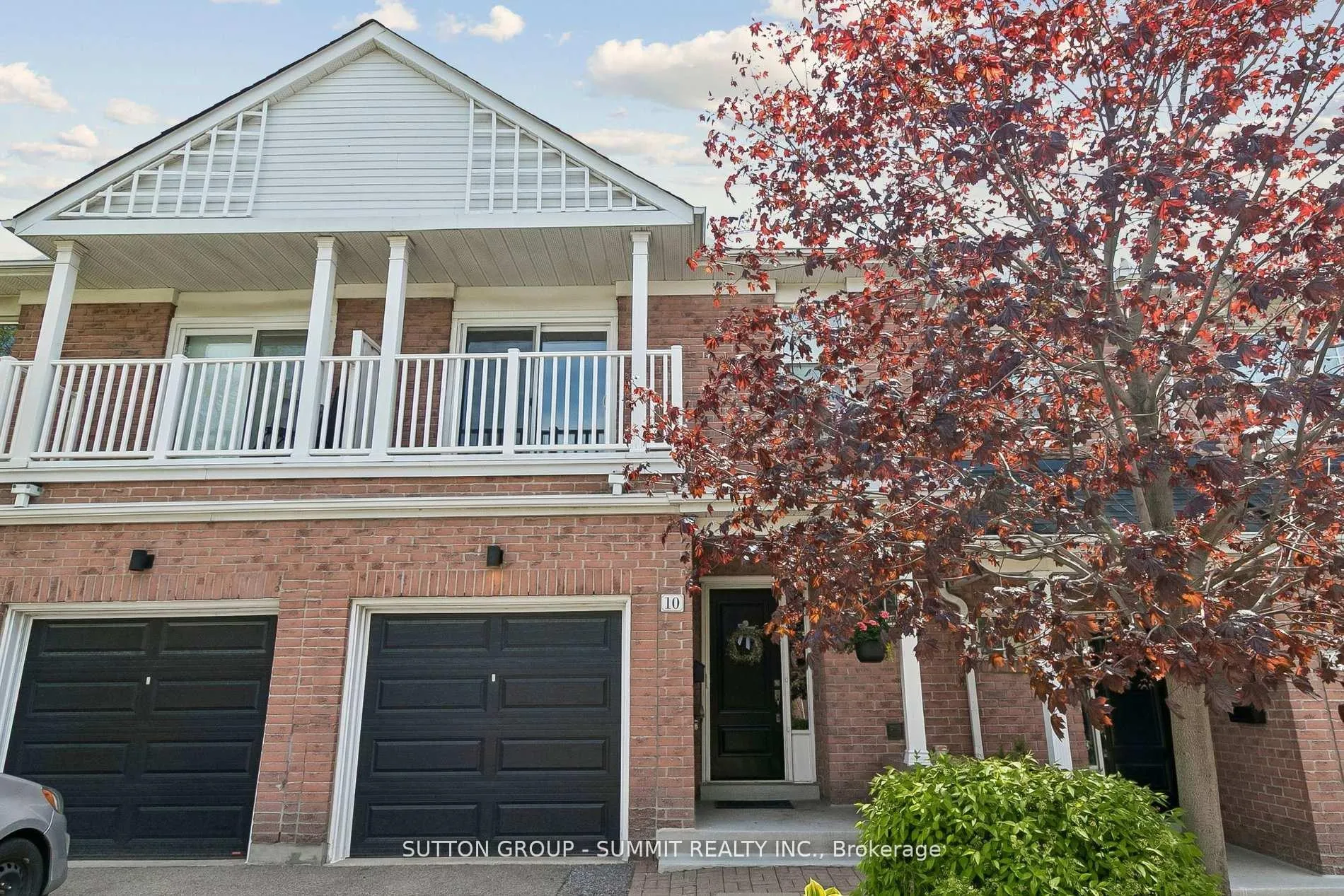 Photo 2 of 10 Tamarack Circle, Etobicoke, Kingsview Village-The Westway — HOMEH
