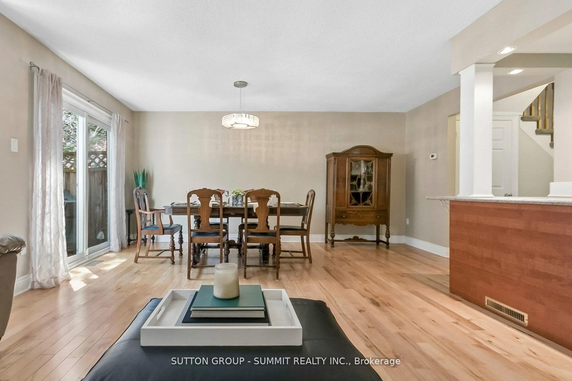 Photo 17 of 10 Tamarack Circle, Etobicoke, Kingsview Village-The Westway — HOMEH