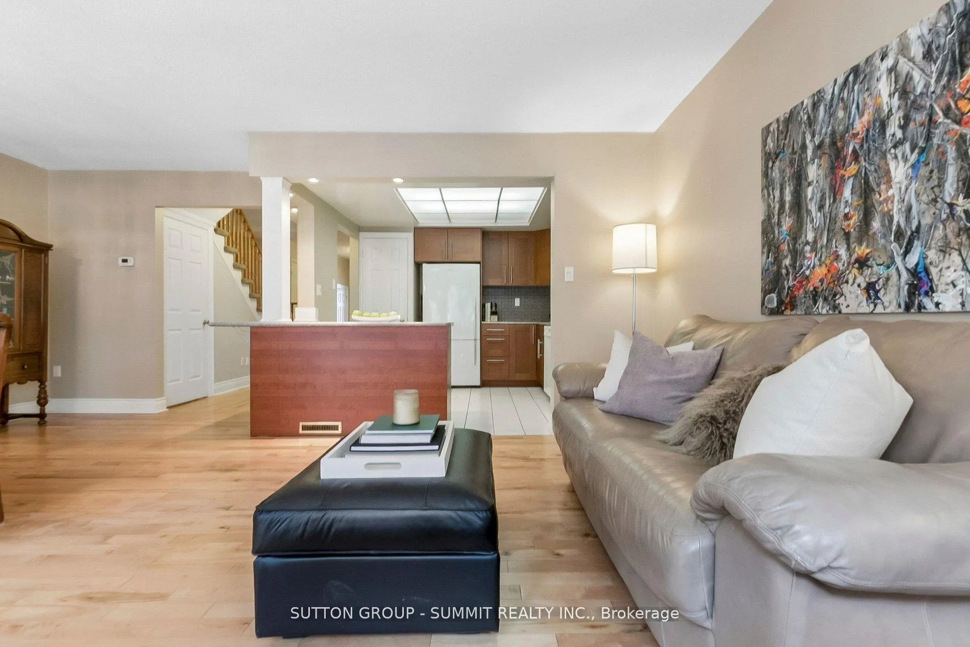 Photo 18 of 10 Tamarack Circle, Etobicoke, Kingsview Village-The Westway — HOMEH