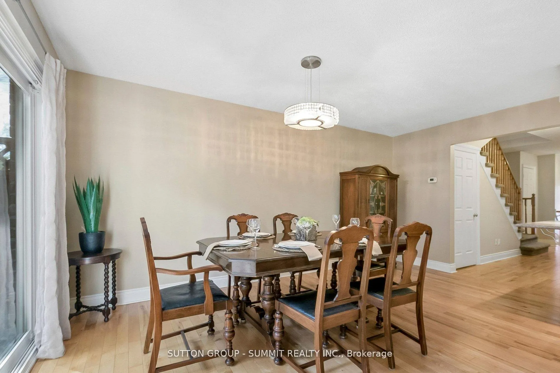 Photo 20 of 10 Tamarack Circle, Etobicoke, Kingsview Village-The Westway — HOMEH