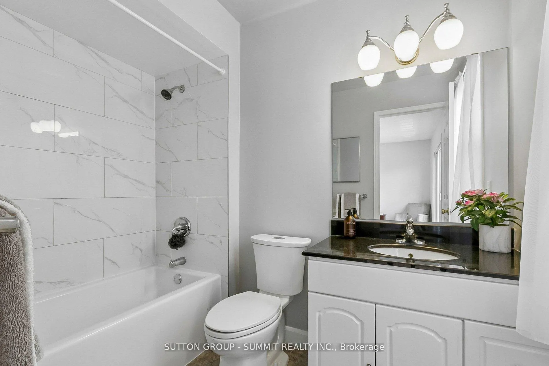 Photo 34 of 10 Tamarack Circle, Etobicoke, Kingsview Village-The Westway — HOMEH