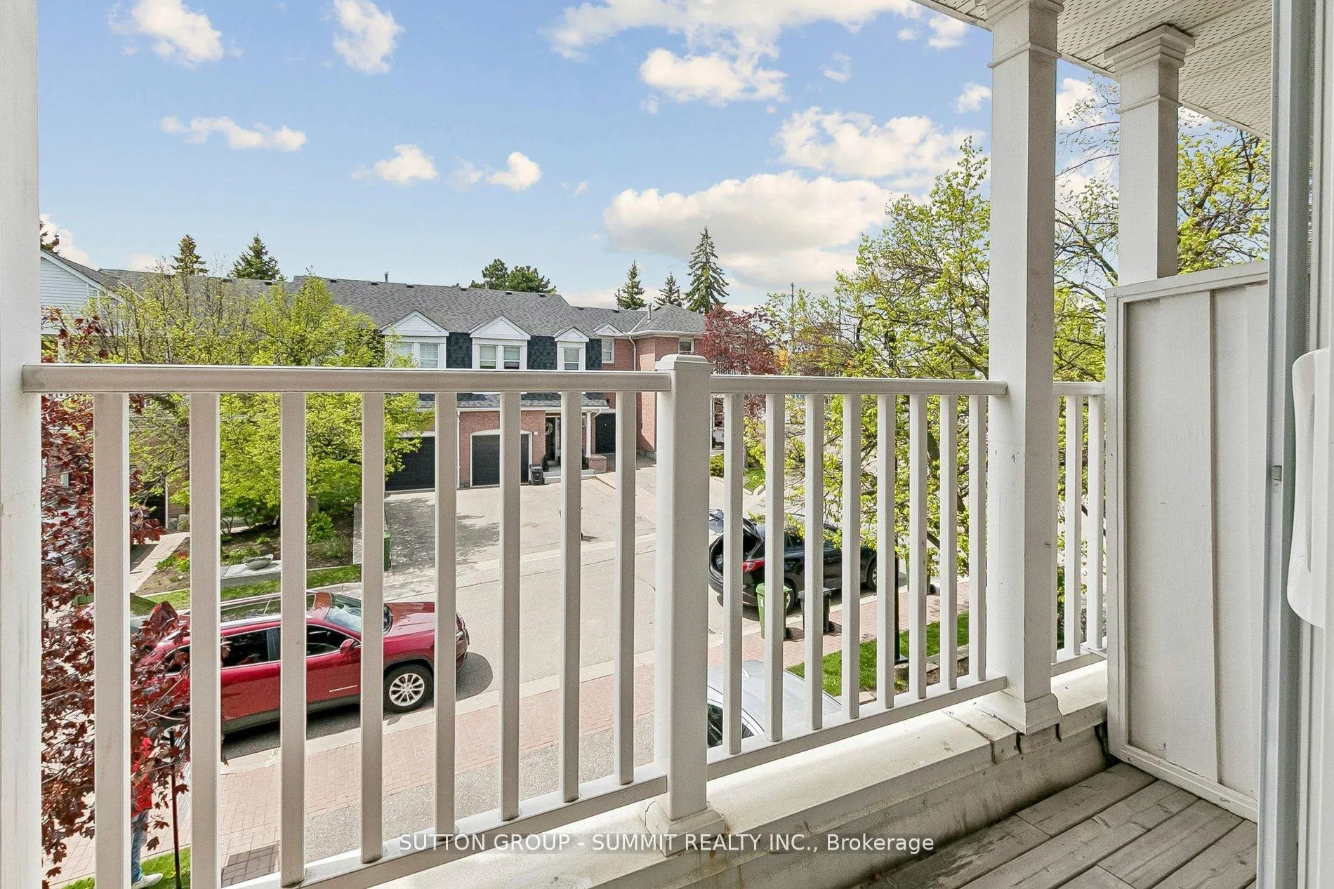Photo 46 of 10 Tamarack Circle, Etobicoke, Kingsview Village-The Westway — HOMEH
