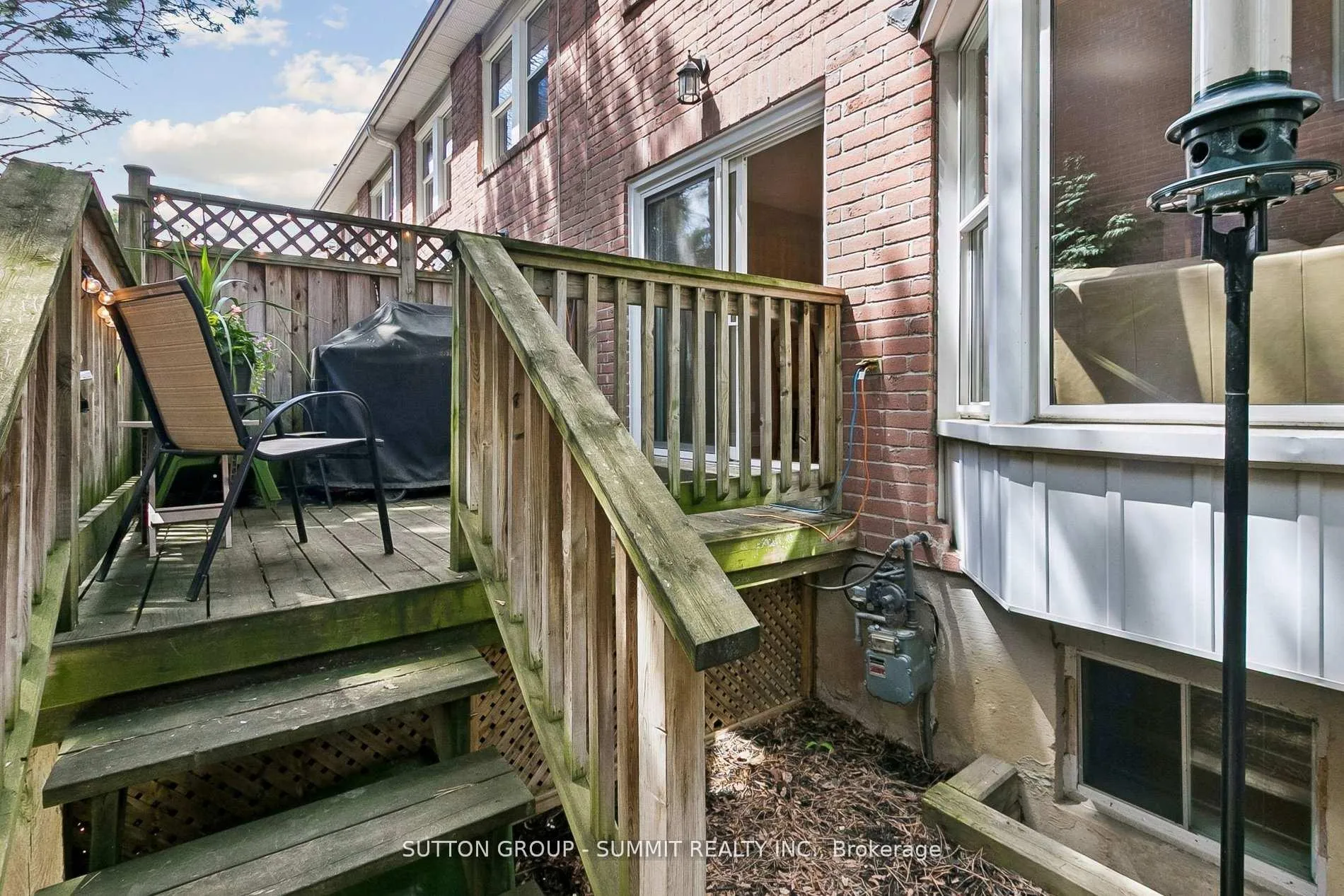 Photo 47 of 10 Tamarack Circle, Etobicoke, Kingsview Village-The Westway — HOMEH