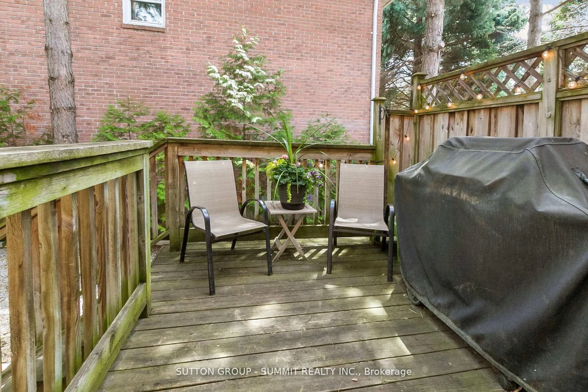 Photo 49 of 10 Tamarack Circle, Etobicoke, Kingsview Village-The Westway — HOMEH