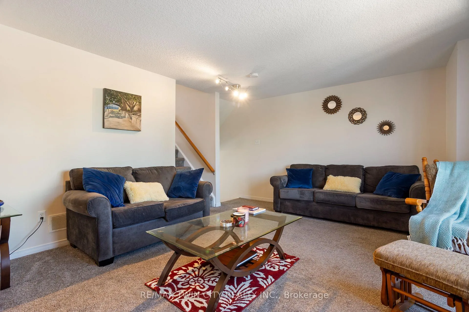 Photo 21 of 229 Parkvale Drive, Kitchener — HOMEH