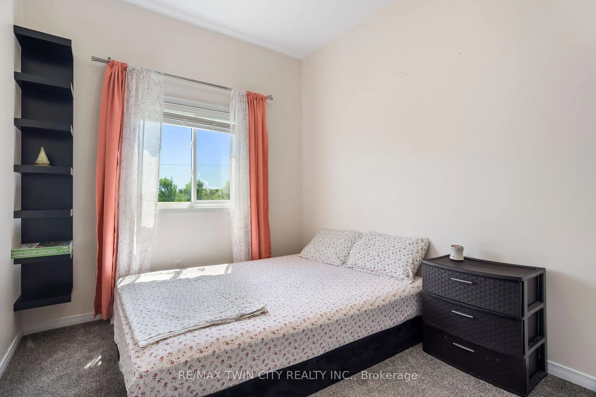 Photo 23 of 229 Parkvale Drive, Kitchener — HOMEH
