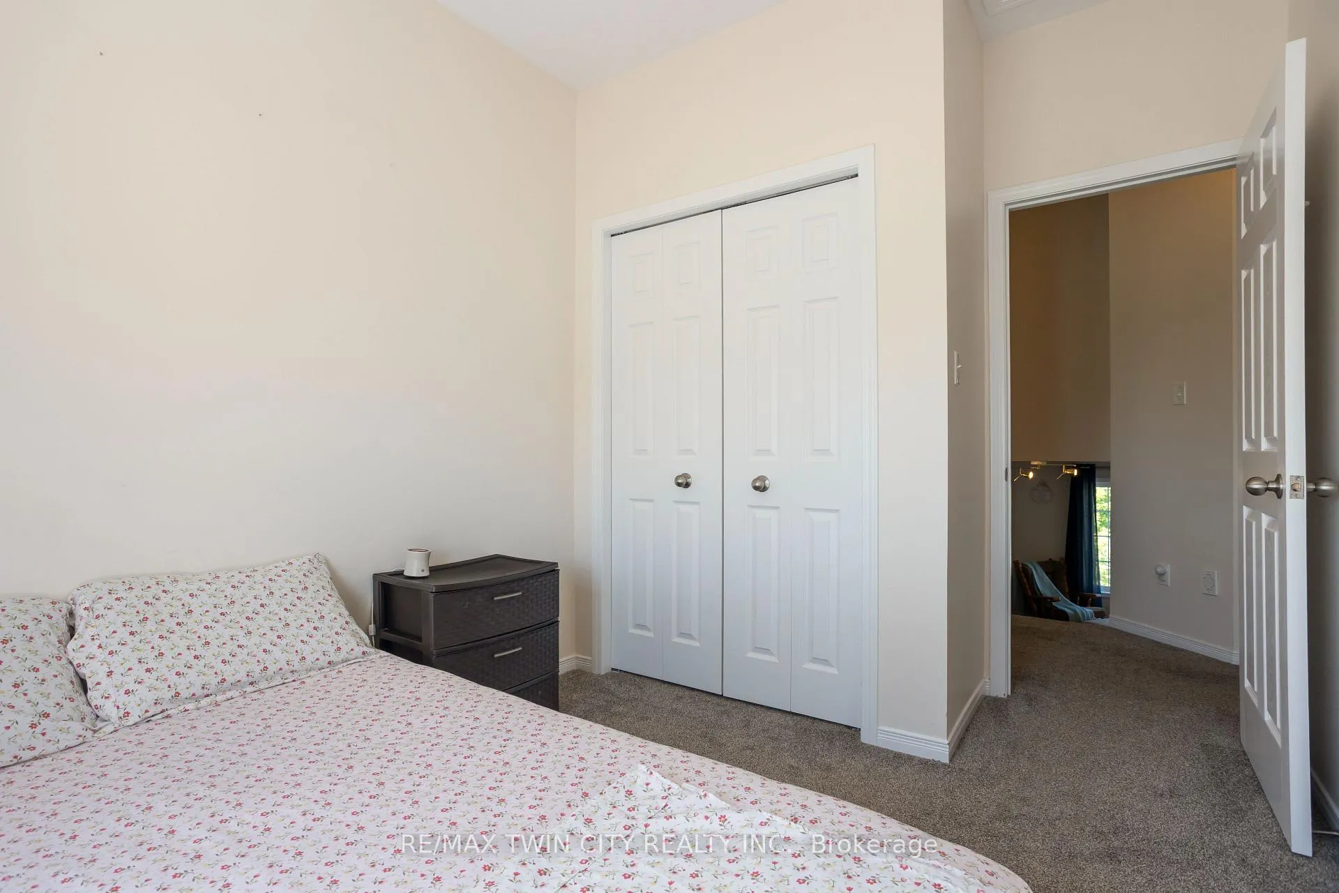 Photo 24 of 229 Parkvale Drive, Kitchener — HOMEH