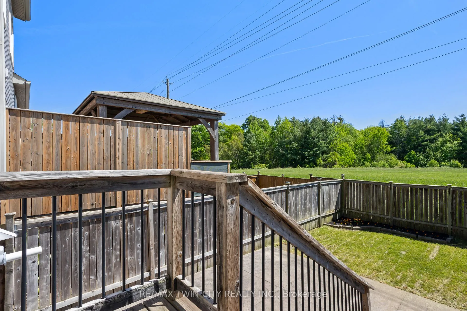 Photo 35 of 229 Parkvale Drive, Kitchener — HOMEH