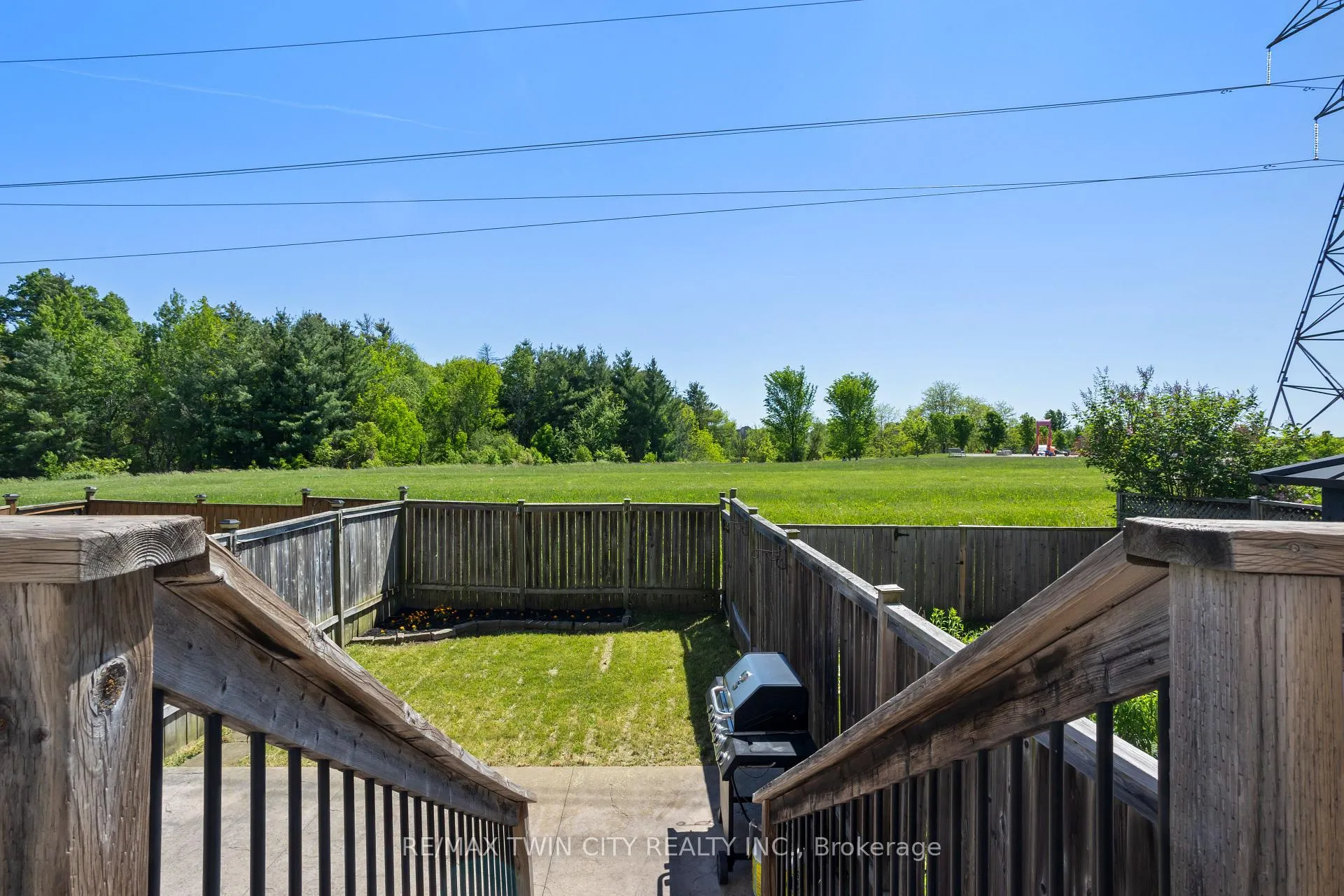Photo 36 of 229 Parkvale Drive, Kitchener — HOMEH