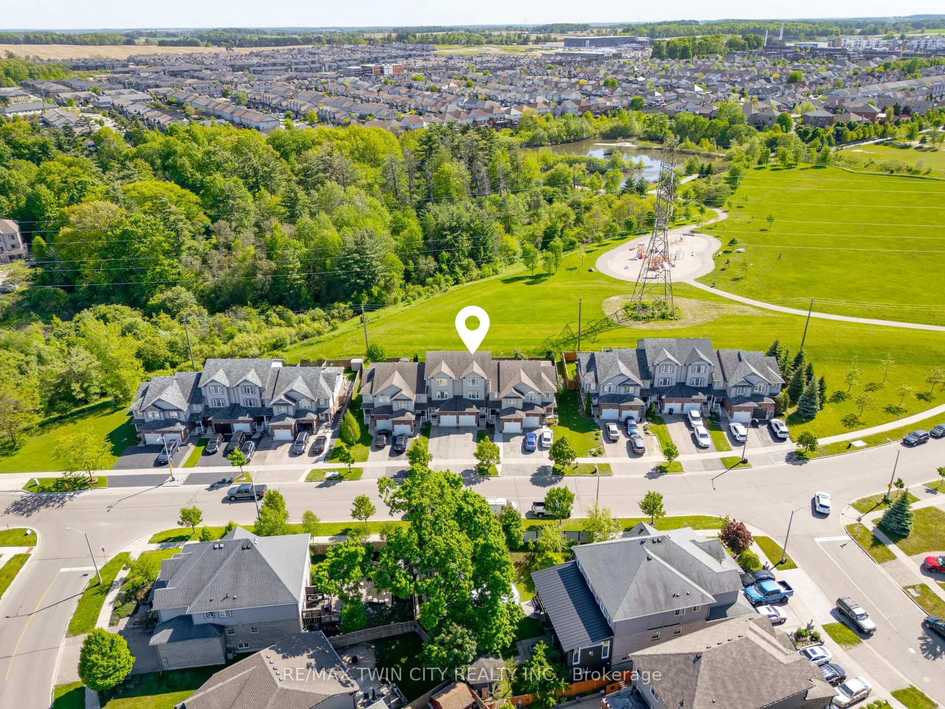 Photo 41 of 229 Parkvale Drive, Kitchener — HOMEH