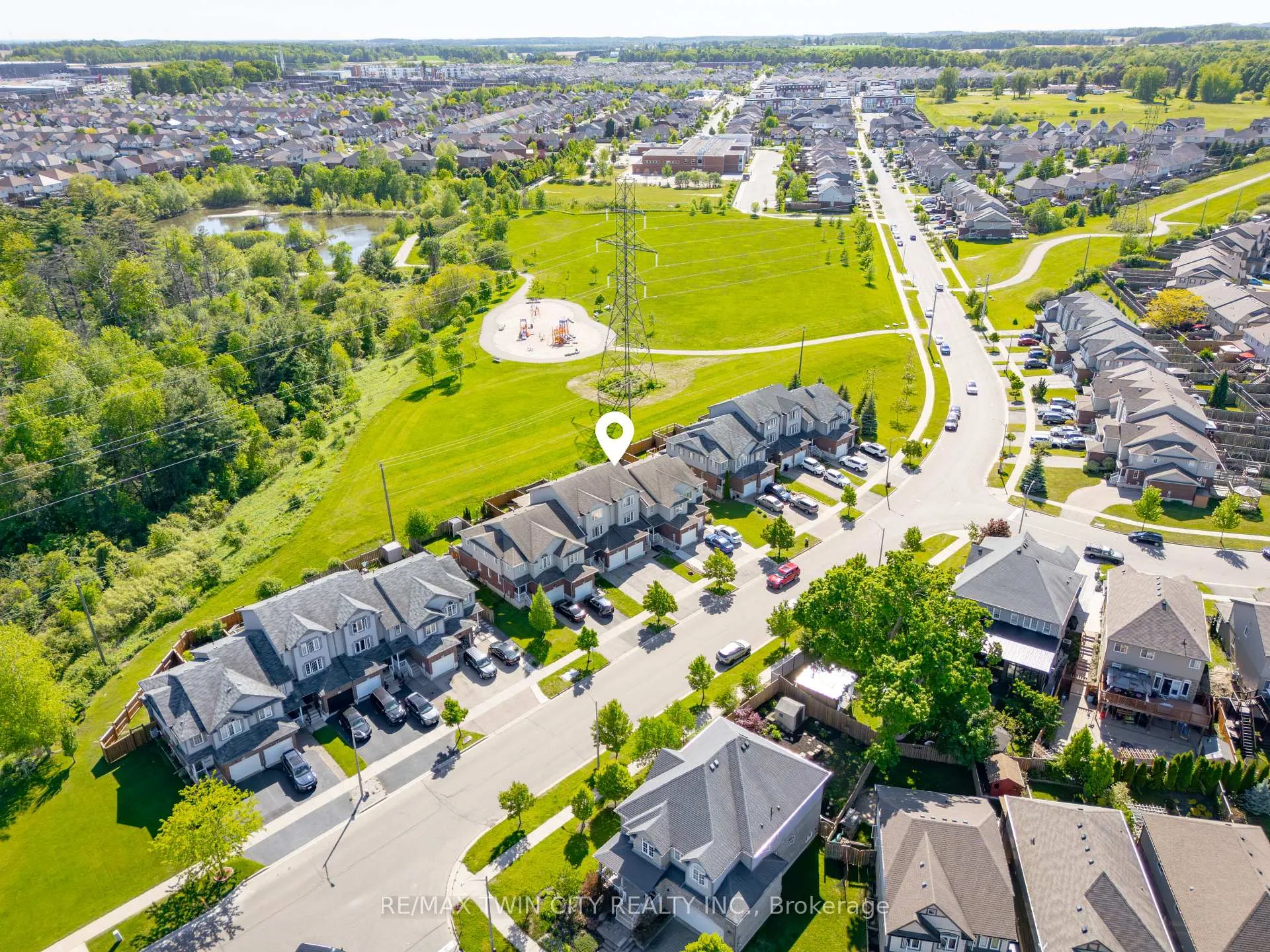 Photo 42 of 229 Parkvale Drive, Kitchener — HOMEH