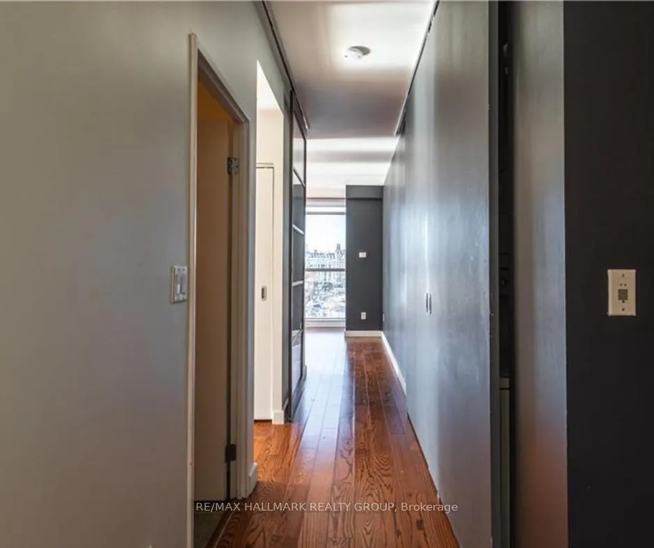 Photo 4 of Unit 1006, 179 George Street, Ottawa, Lower Town/Byward Market — HOMEH