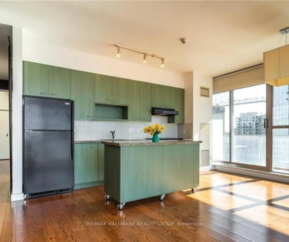 Photo 6 of Unit 1006, 179 George Street, Ottawa, Lower Town/Byward Market — HOMEH