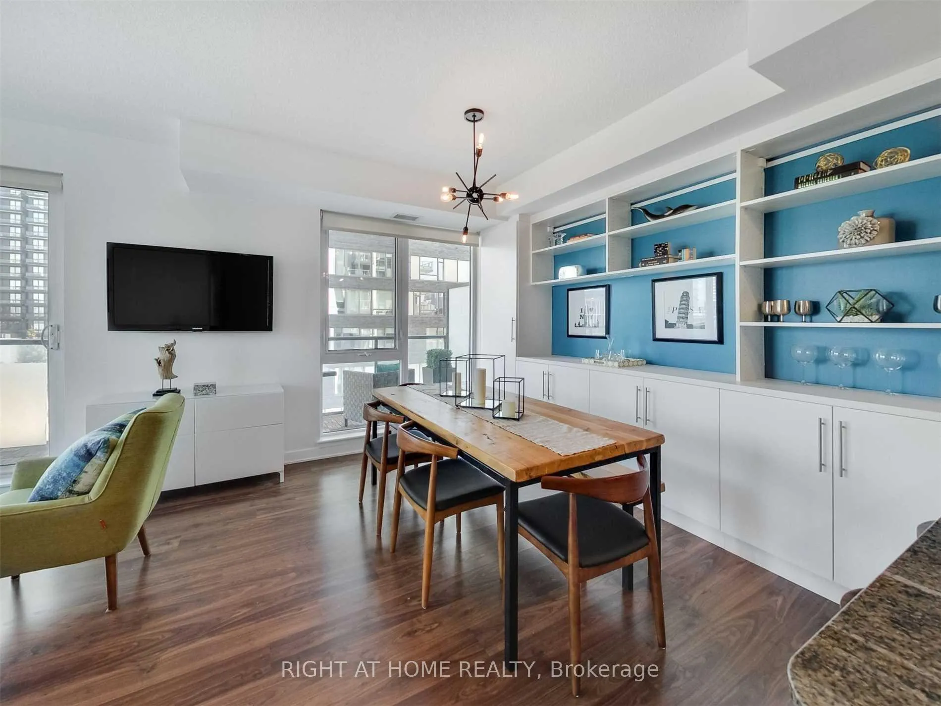 Photo 4 of Unit 510, 260 Sackville Street, Toronto, Regent Park — HOMEH