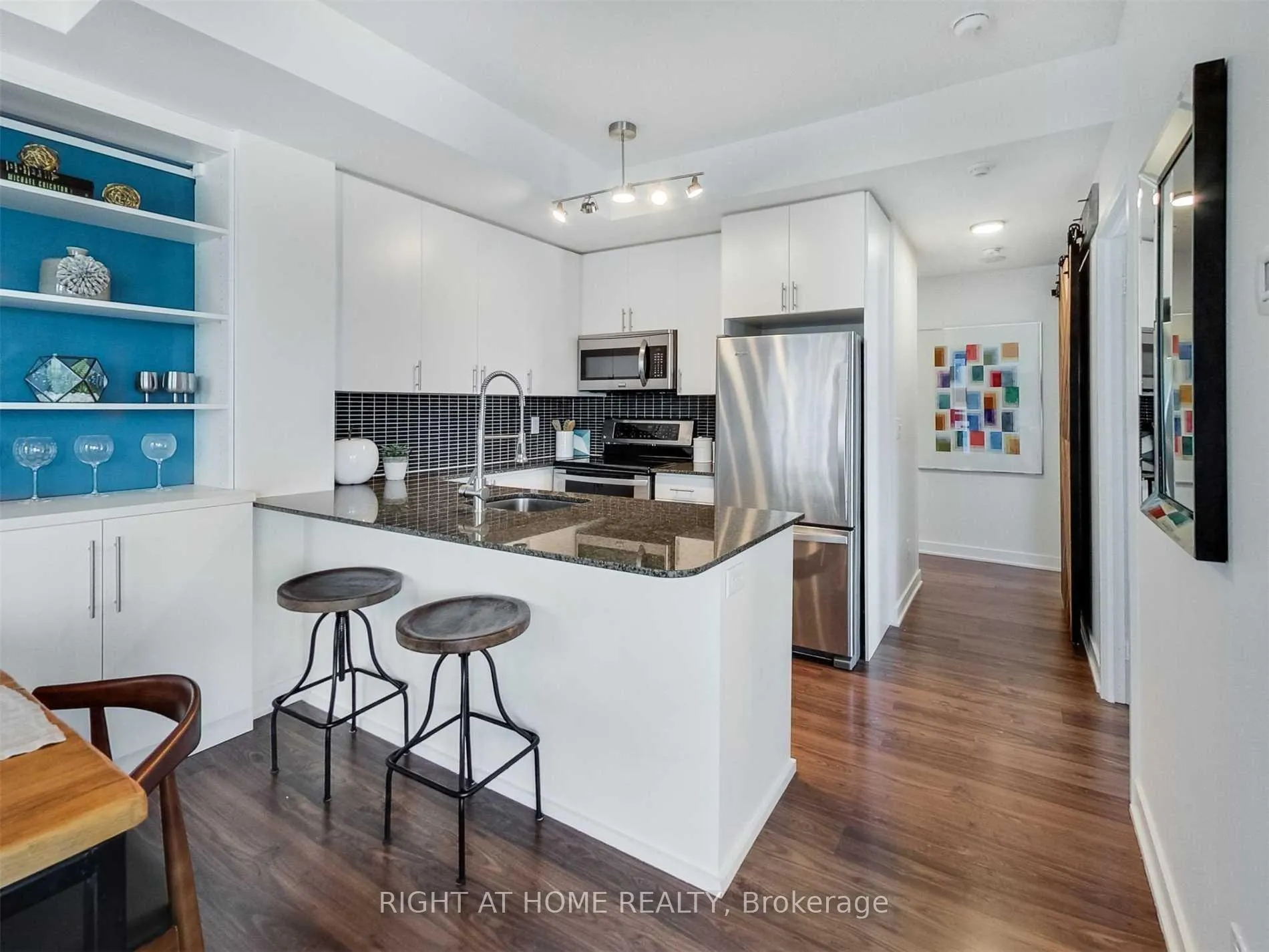 Photo 6 of Unit 510, 260 Sackville Street, Toronto, Regent Park — HOMEH