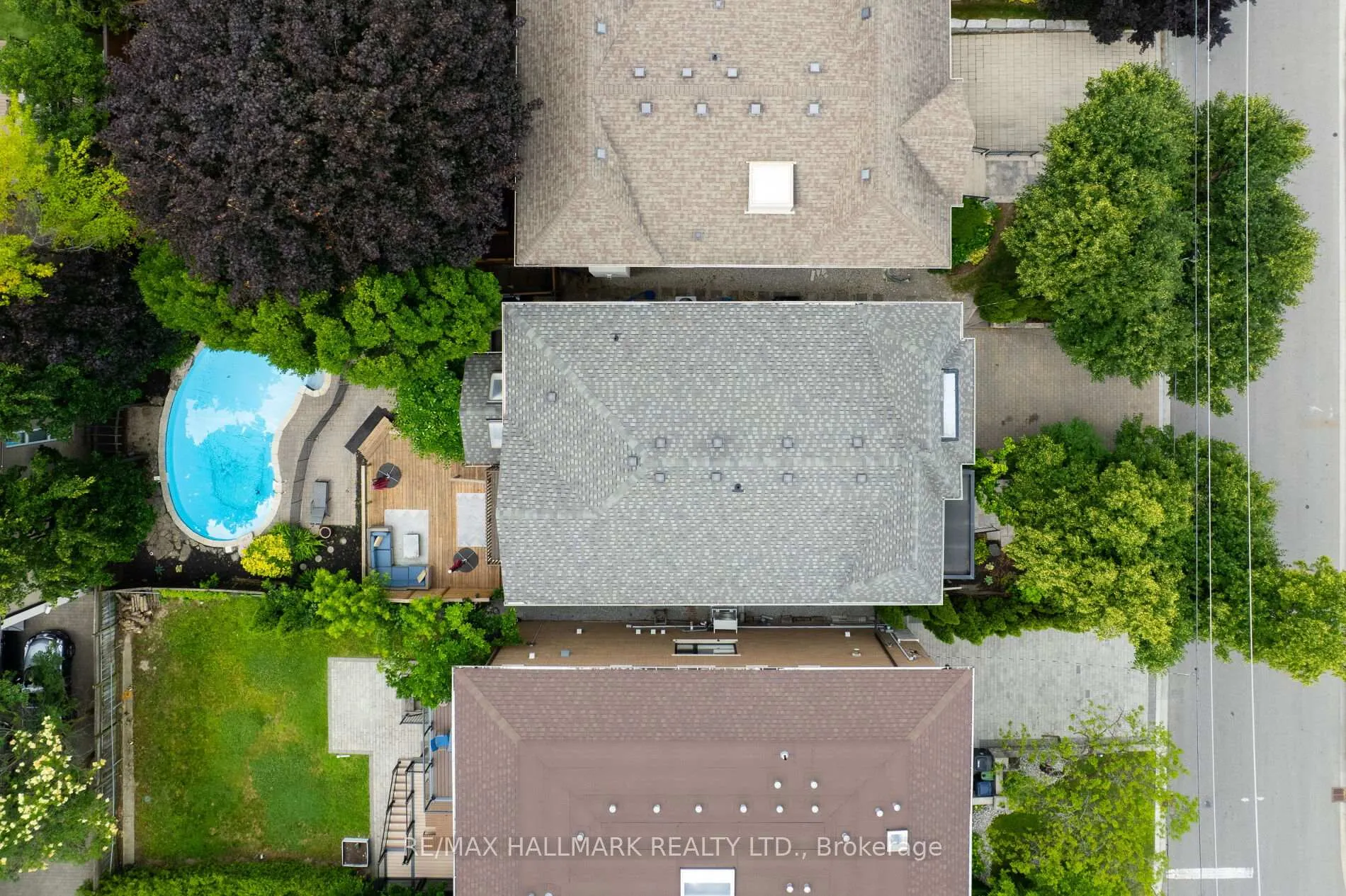 Photo 2 of 367 Brooke Avenue, Toronto, Bedford Park-Nortown — HOMEH