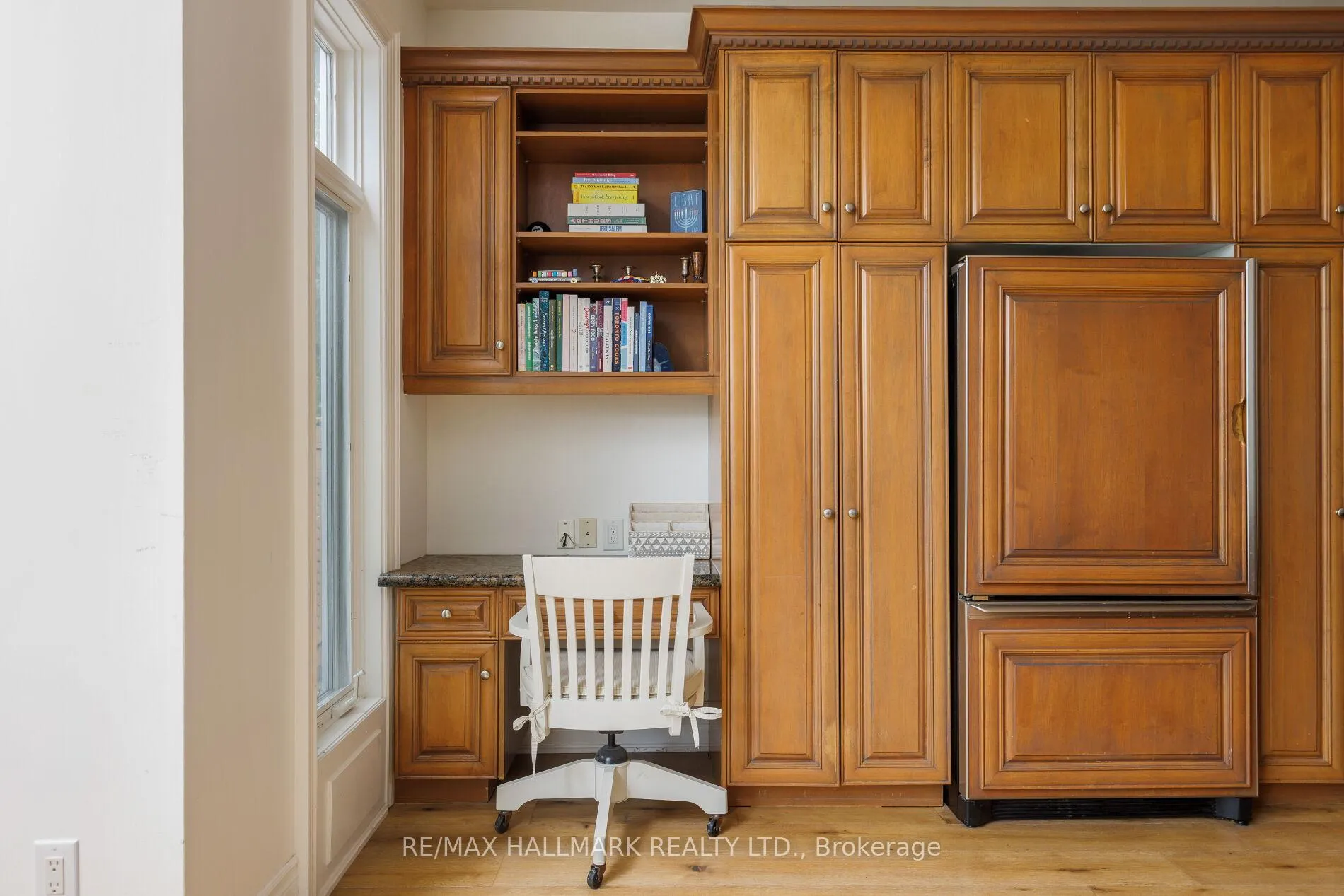 Photo 16 of 367 Brooke Avenue, Toronto, Bedford Park-Nortown — HOMEH
