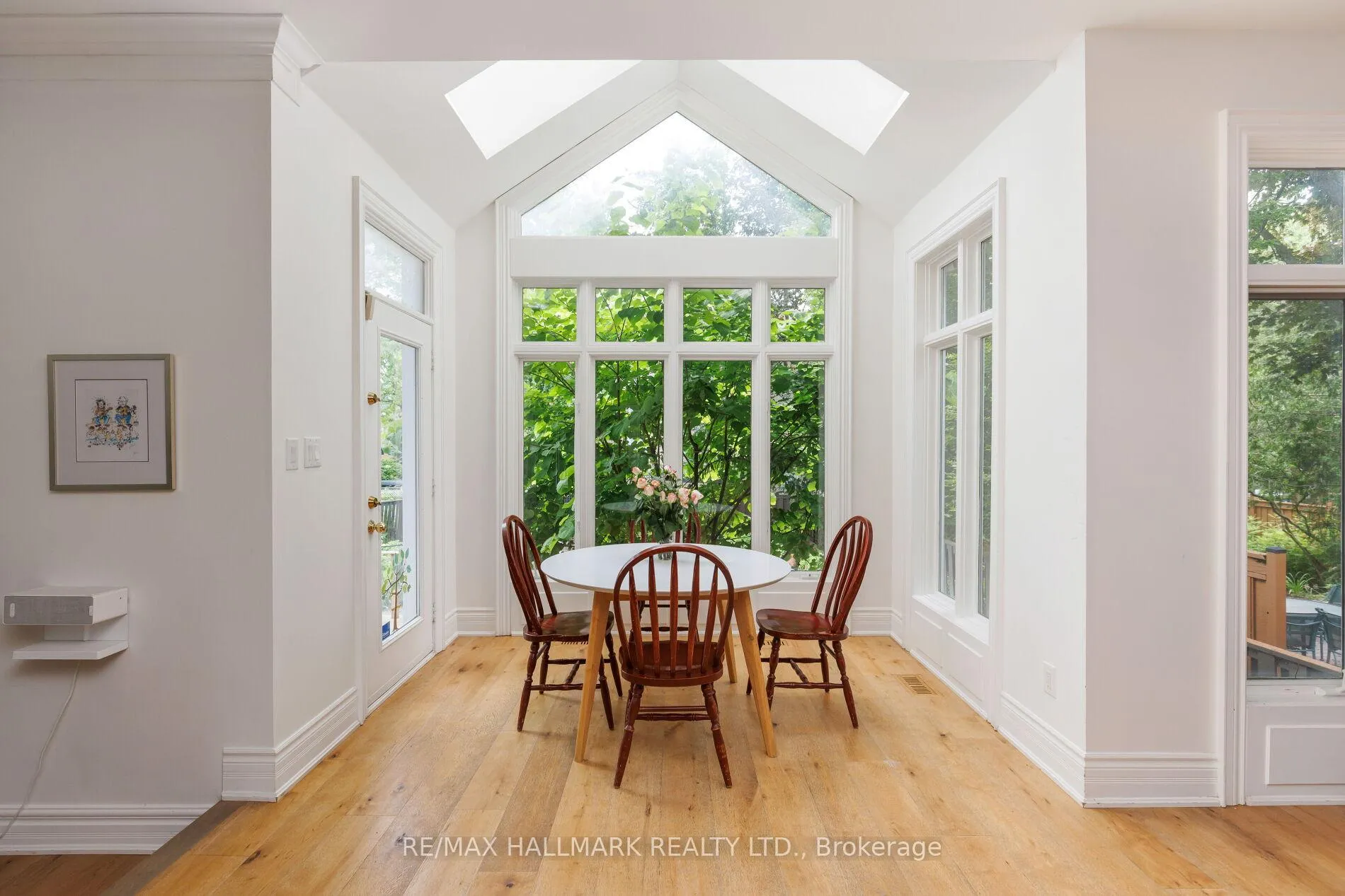 Photo 17 of 367 Brooke Avenue, Toronto, Bedford Park-Nortown — HOMEH