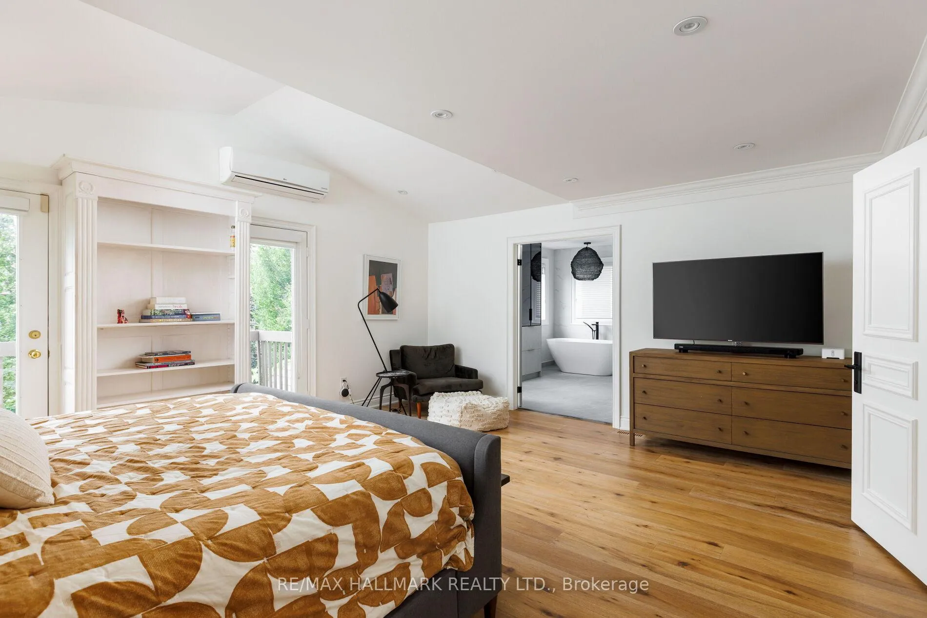 Photo 25 of 367 Brooke Avenue, Toronto, Bedford Park-Nortown — HOMEH