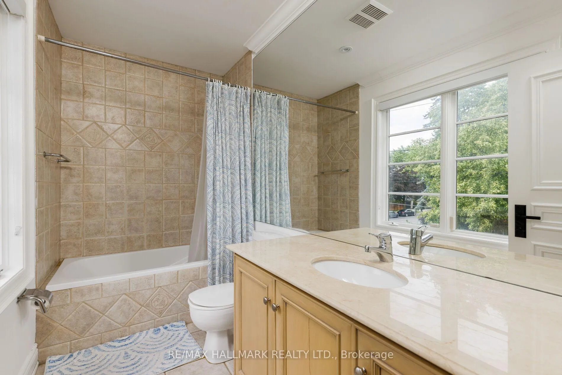 Photo 35 of 367 Brooke Avenue, Toronto, Bedford Park-Nortown — HOMEH