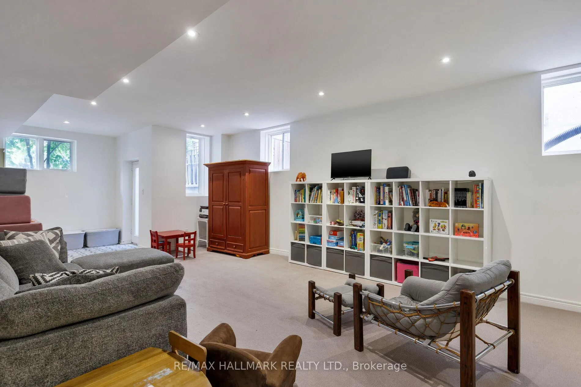 Photo 39 of 367 Brooke Avenue, Toronto, Bedford Park-Nortown — HOMEH