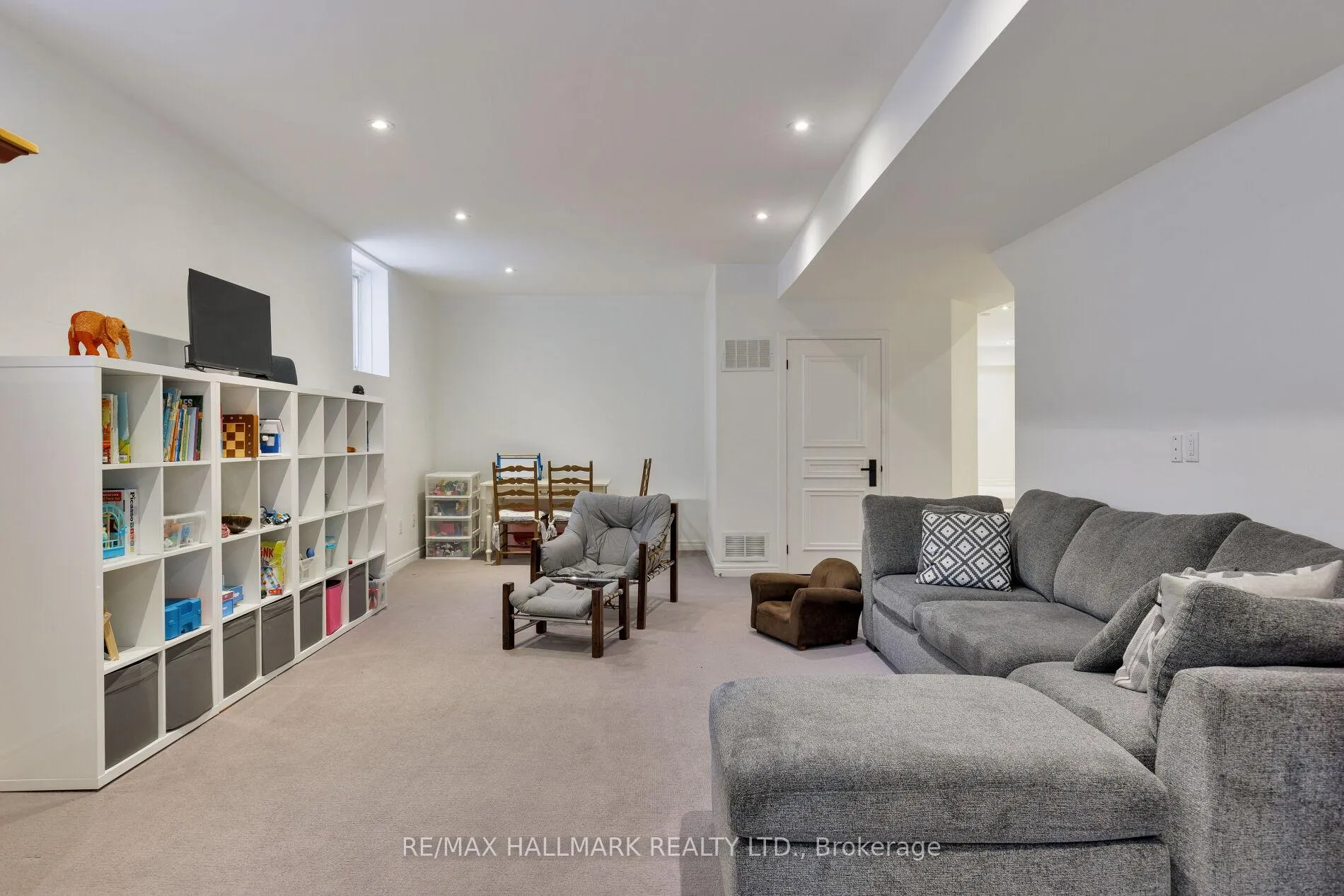 Photo 41 of 367 Brooke Avenue, Toronto, Bedford Park-Nortown — HOMEH