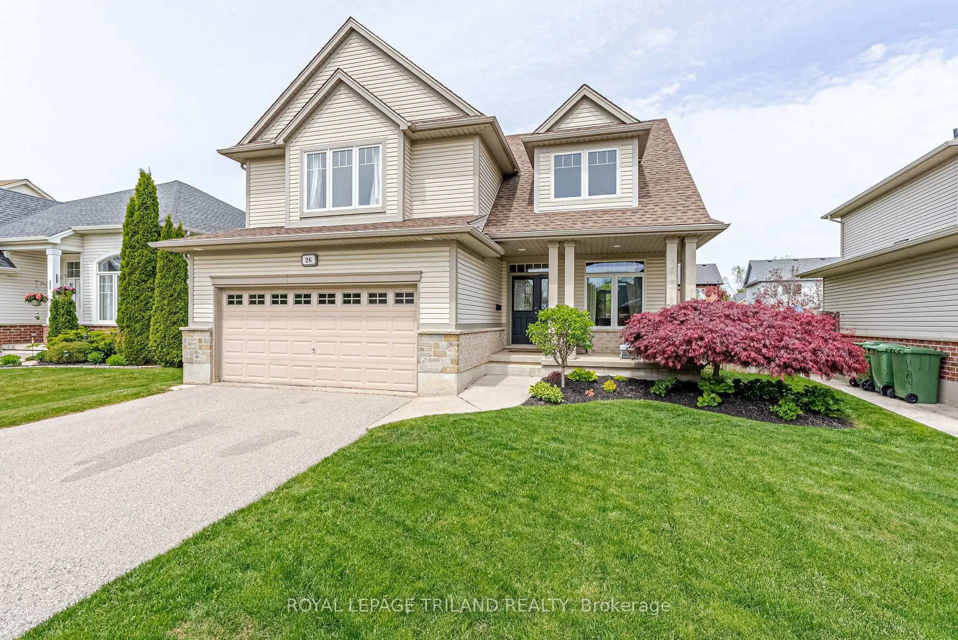 Photo 2 of 26 Augusta Crescent, St. Thomas — HOMEH