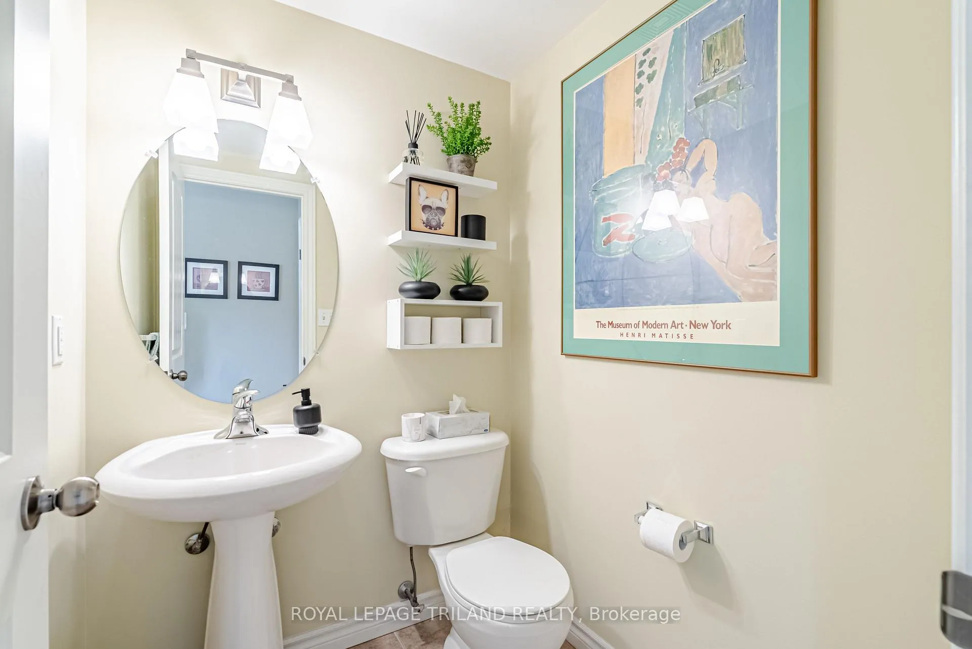 Photo 20 of 26 Augusta Crescent, St. Thomas — HOMEH