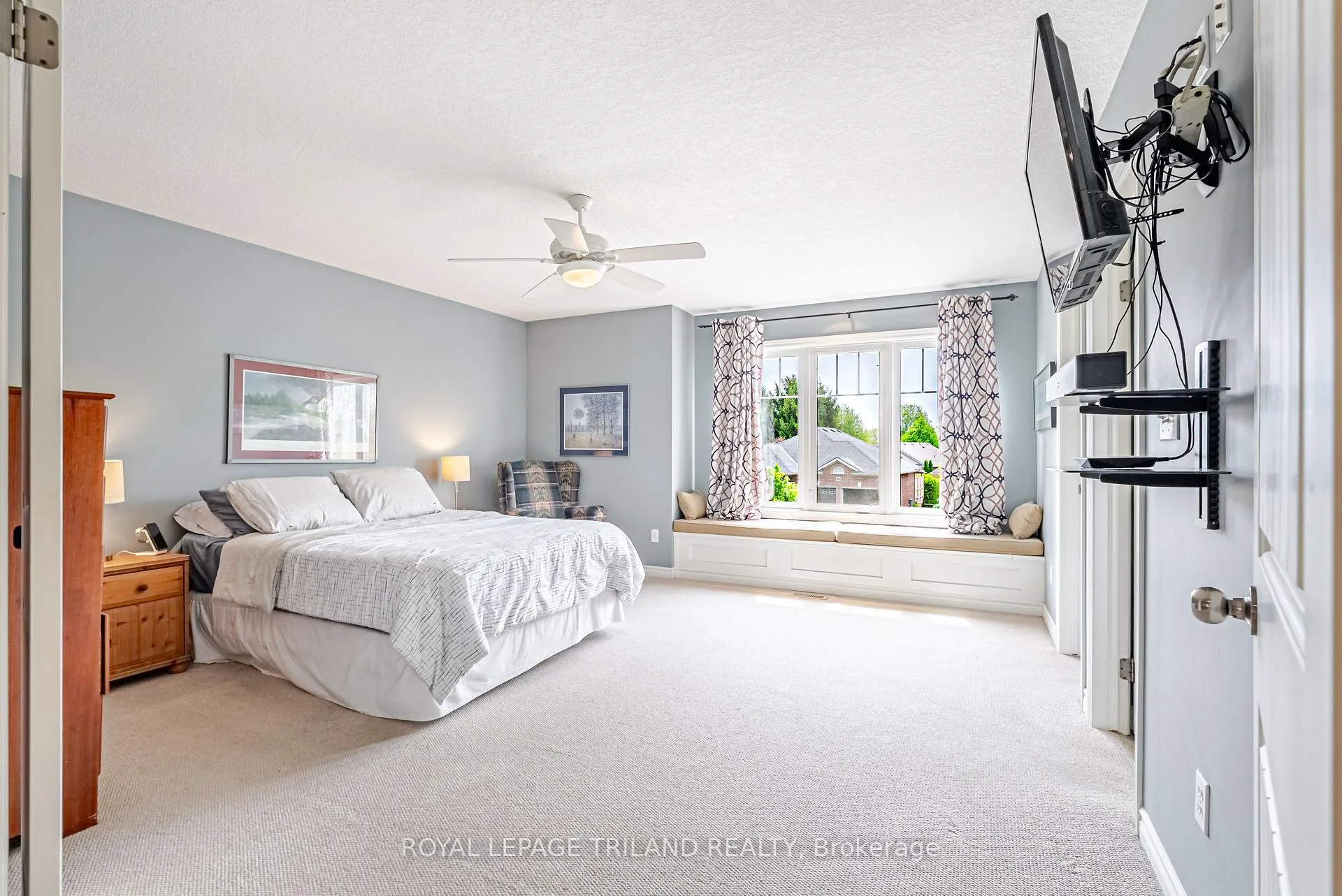 Photo 22 of 26 Augusta Crescent, St. Thomas — HOMEH