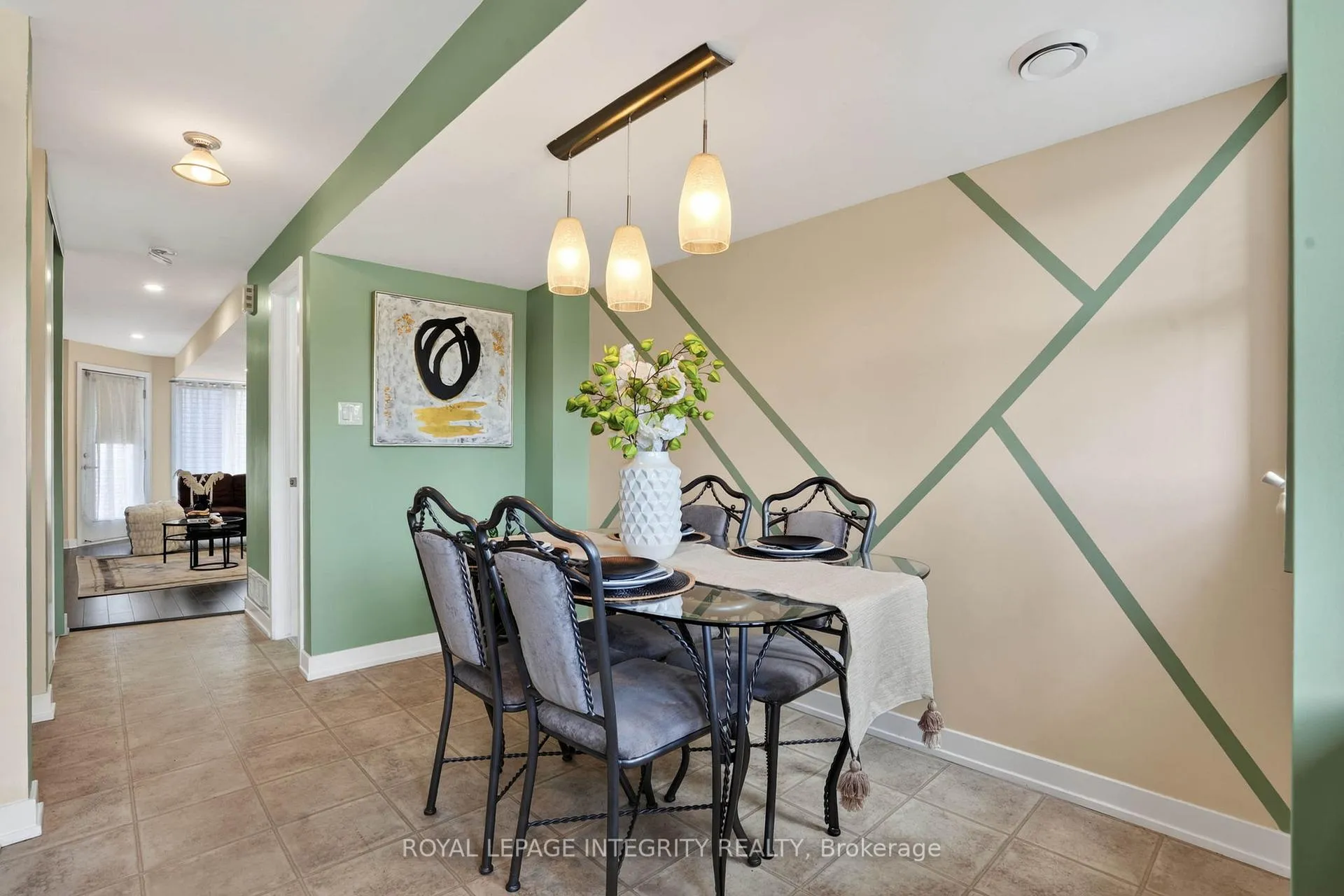 Photo 21 of Unit C, 4528 Innes Road, Ottawa, Avalon East — HOMEH