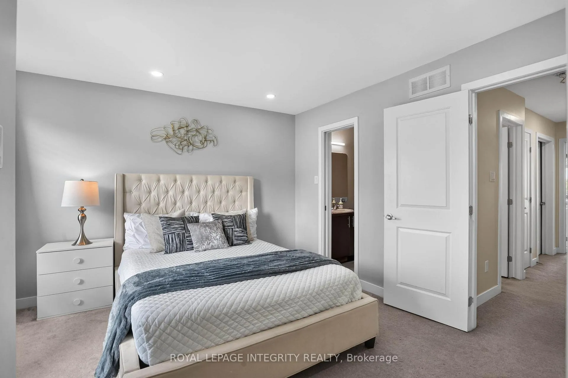 Photo 24 of Unit C, 4528 Innes Road, Ottawa, Avalon East — HOMEH
