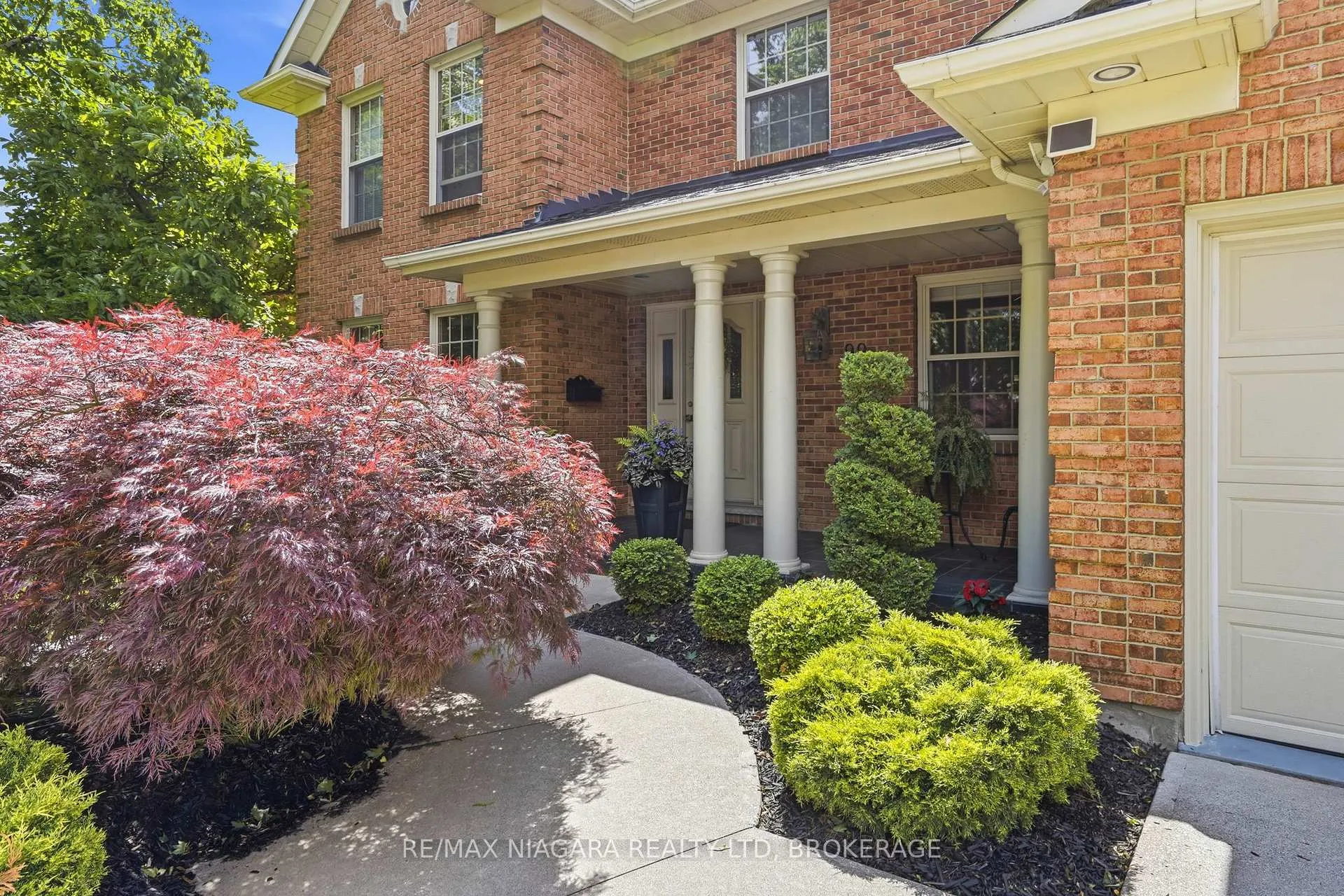 Photo 3 of 99 Port Master Drive, St. Catharines, Martindale Pond — HOMEH