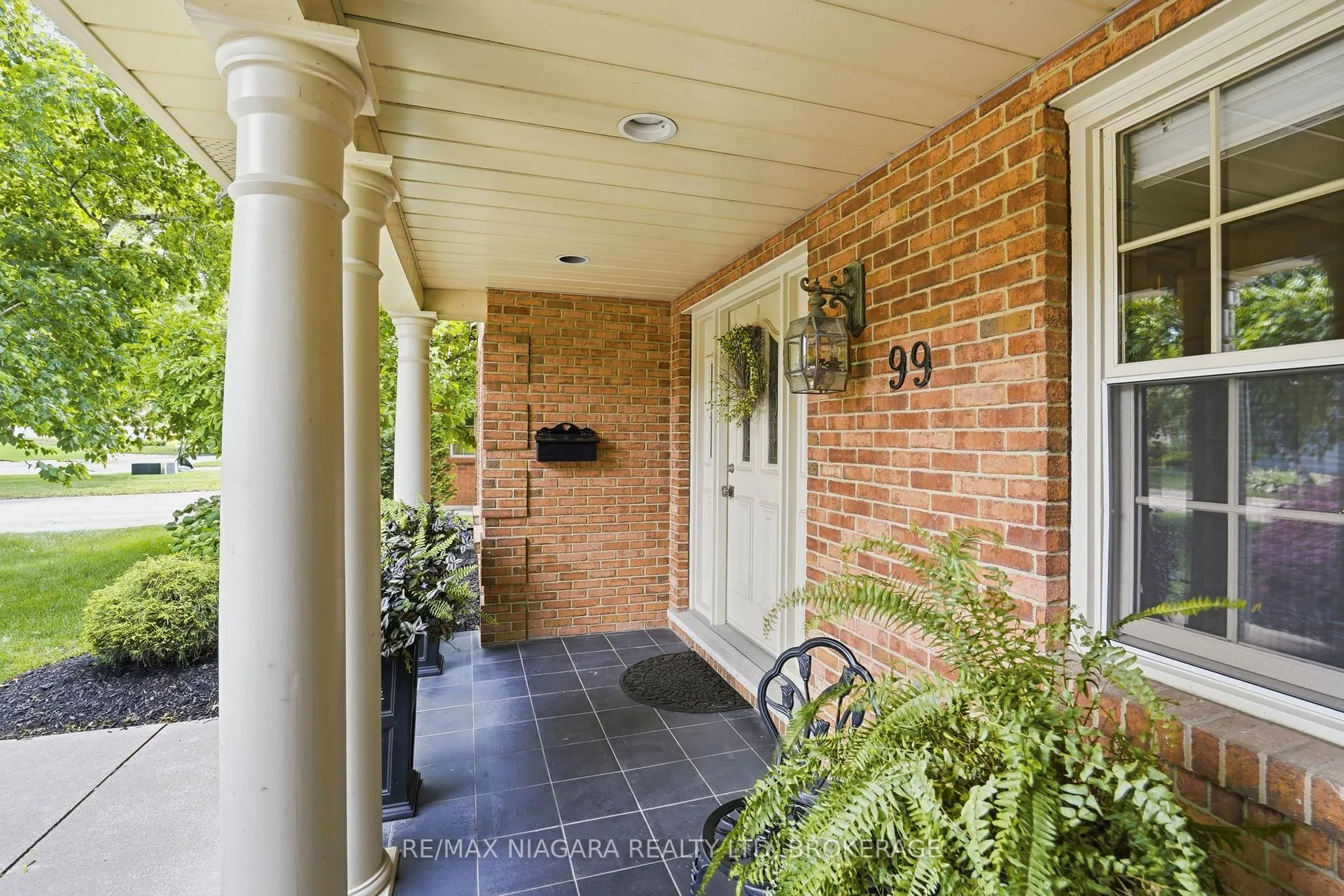 Photo 5 of 99 Port Master Drive, St. Catharines, Martindale Pond — HOMEH