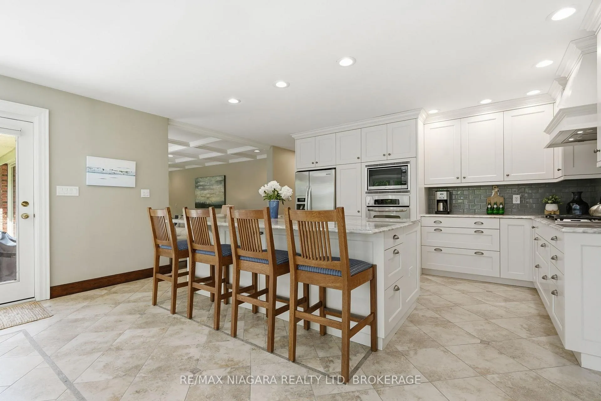 Photo 14 of 99 Port Master Drive, St. Catharines, Martindale Pond — HOMEH