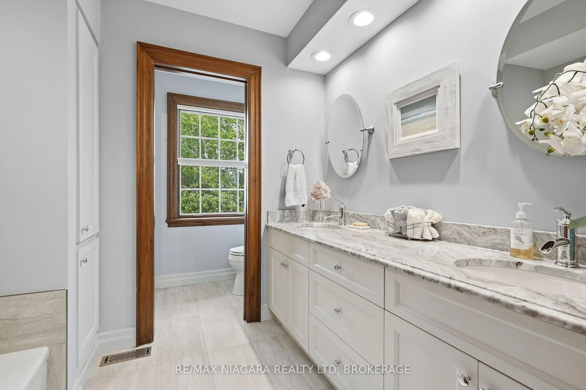 Photo 30 of 99 Port Master Drive, St. Catharines, Martindale Pond — HOMEH