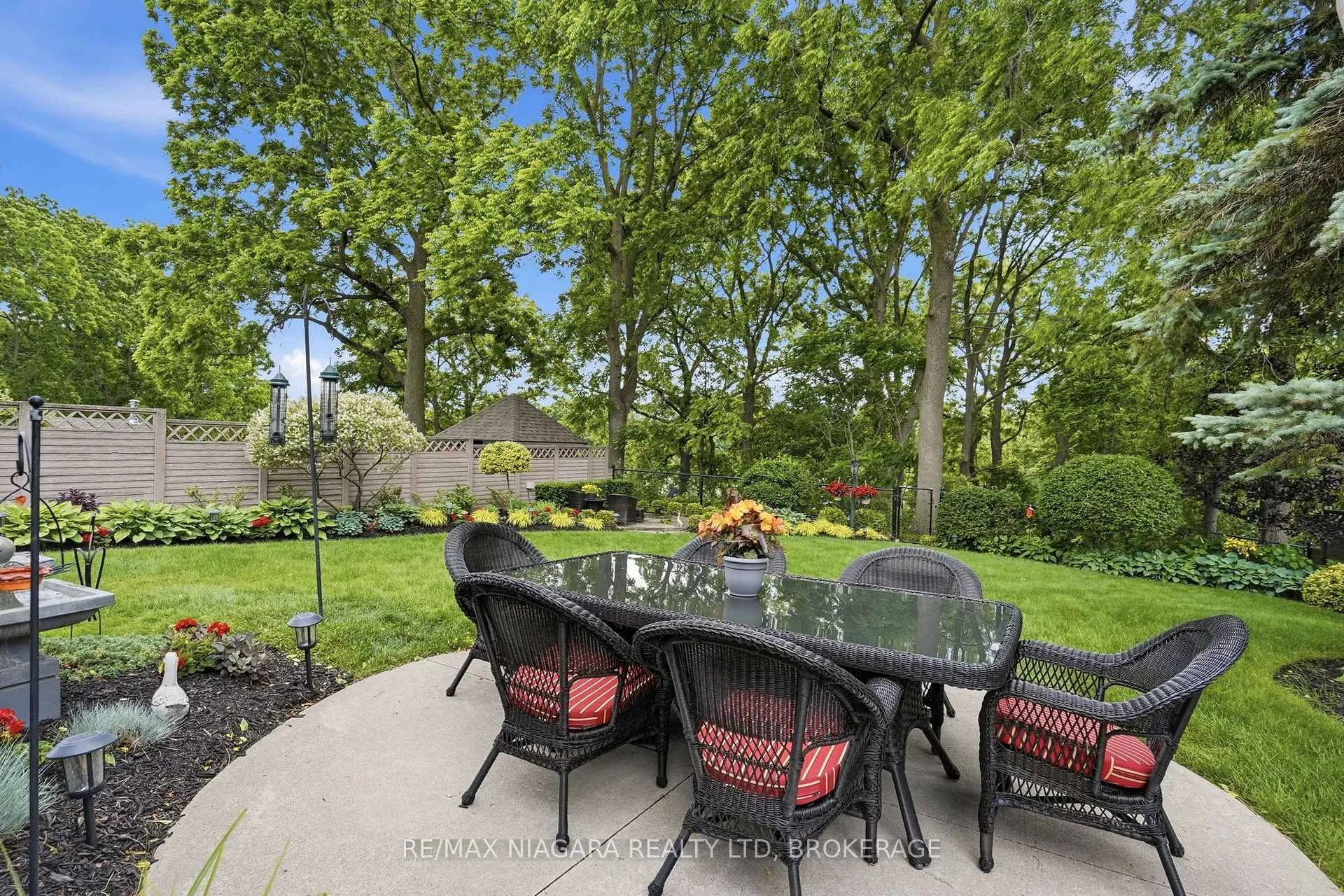 Photo 37 of 99 Port Master Drive, St. Catharines, Martindale Pond — HOMEH