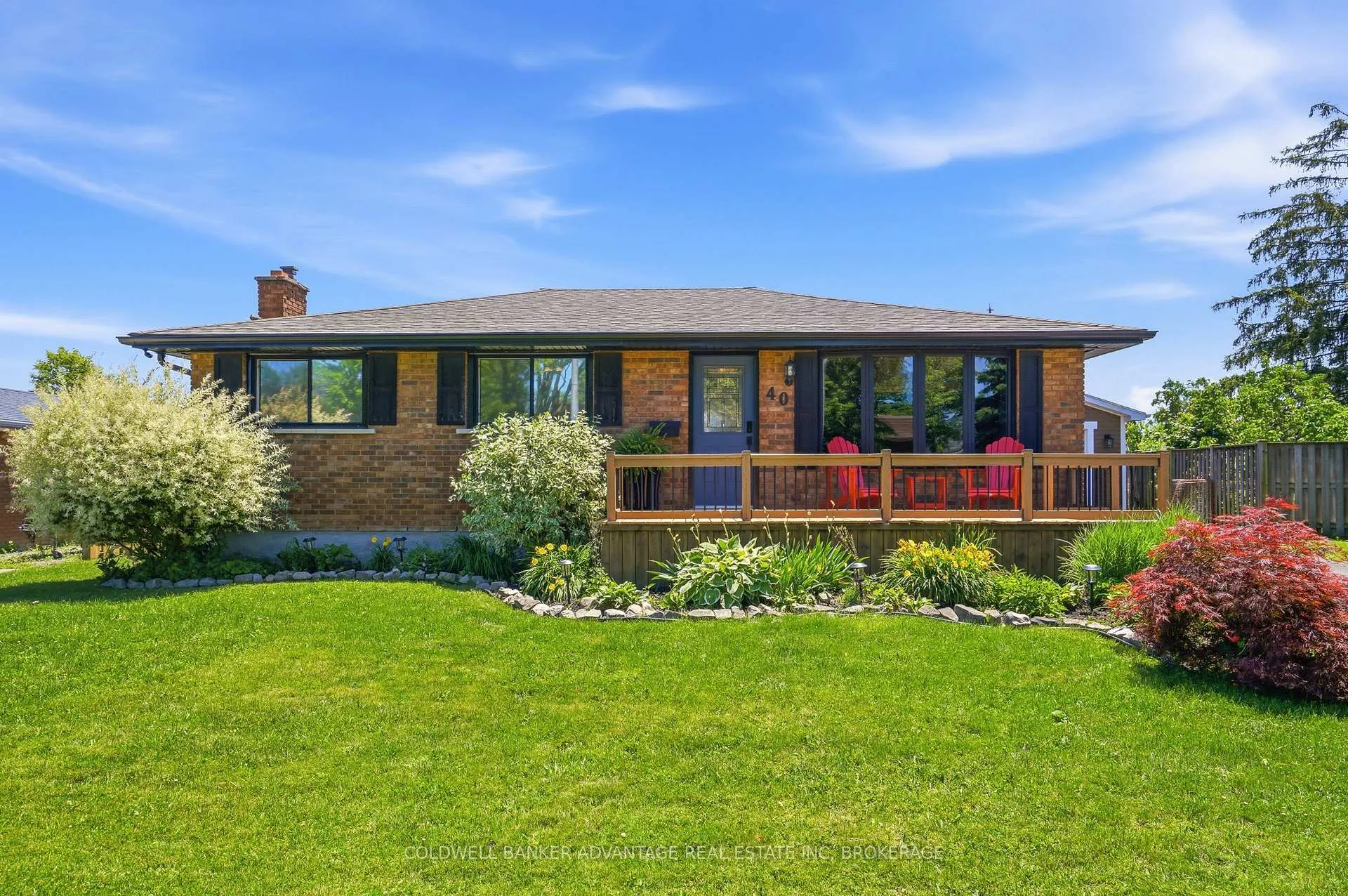 Photo 2 of 40 Wellbrook Boulevard, Welland, Prince Charles — HOMEH