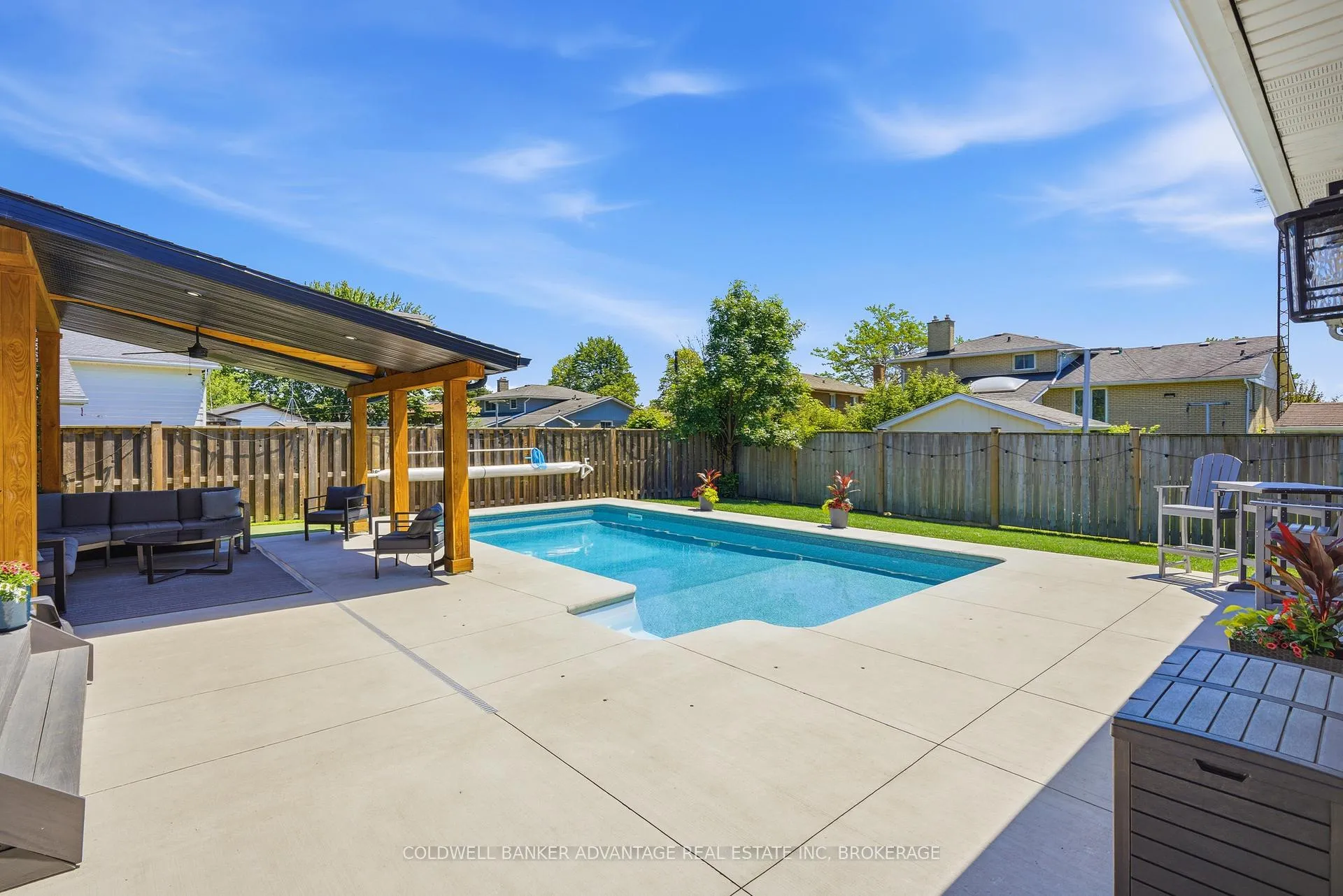 Photo 33 of 40 Wellbrook Boulevard, Welland, Prince Charles — HOMEH