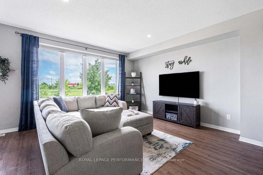 Photo 9 of 23 Stokes Drive, Carleton Place, Carleton Place — HOMEH