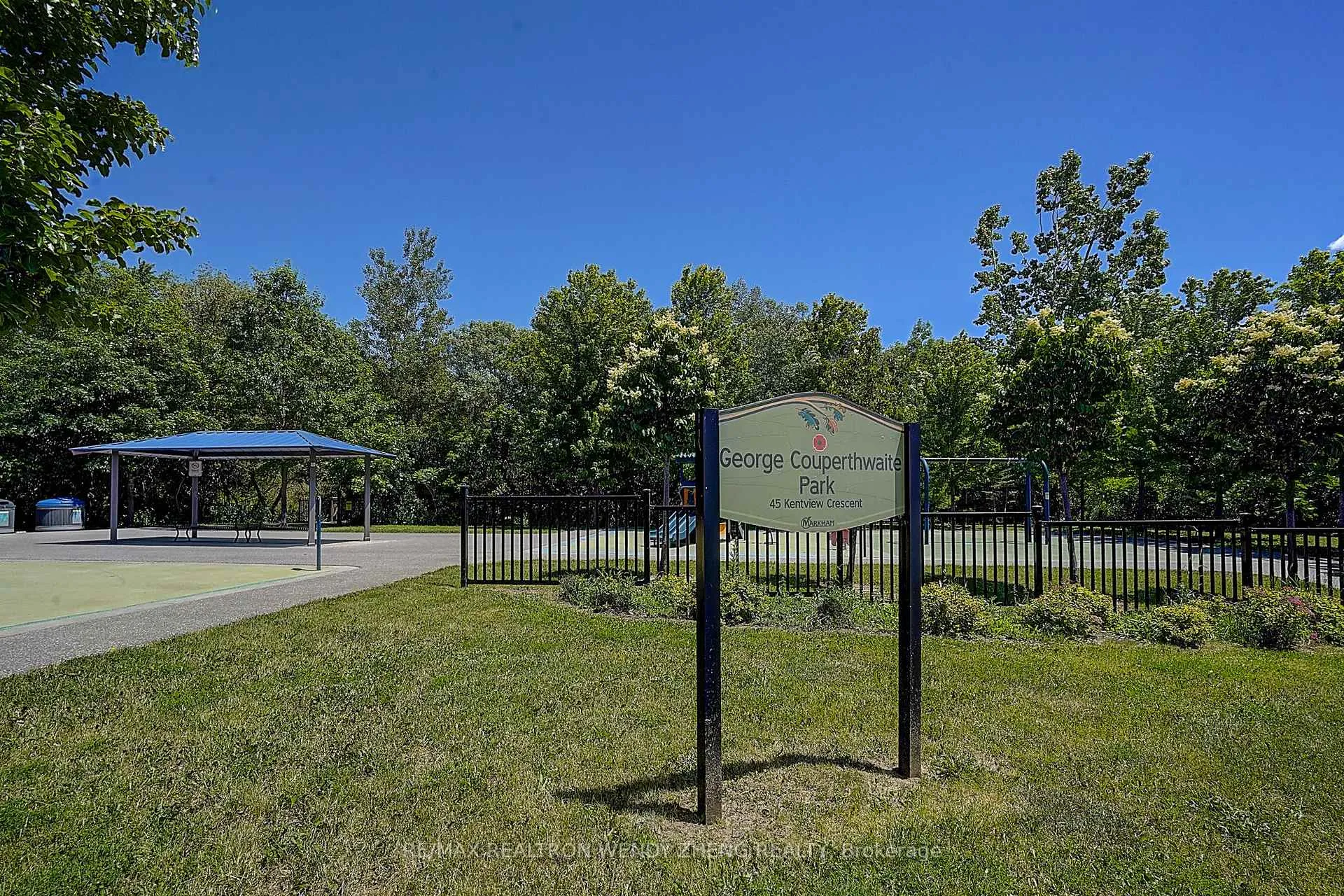 Photo 6 of 46 Kentview Crescent, Markham, Box Grove — HOMEH