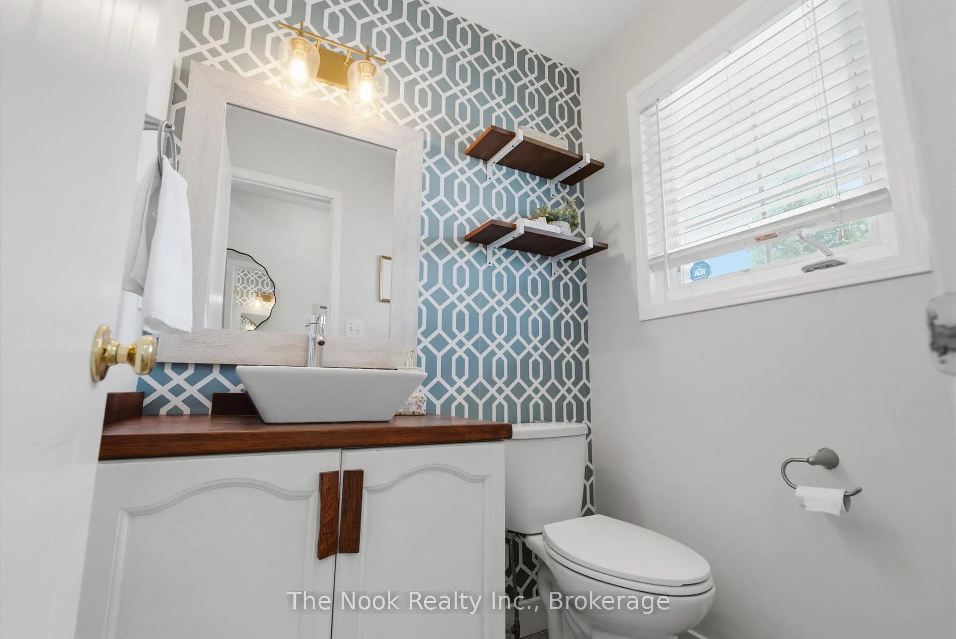 Photo 8 of 82 Mallory Street, Clarington, Courtice — HOMEH