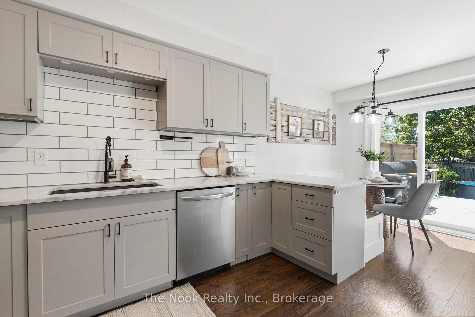 Photo 18 of 82 Mallory Street, Clarington, Courtice — HOMEH